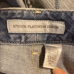 Chicos Lightwashed Denim Jeans .5